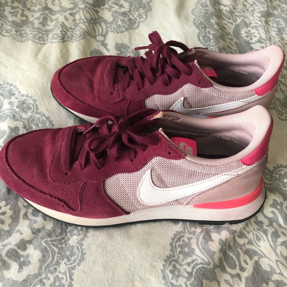 Nike Internationalist